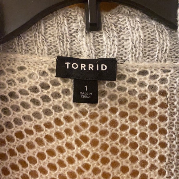 Torrid Color Block Open Stitch Open Front Cardigan Sweater Gray Cream Plus 1X - Picture 4 of 12